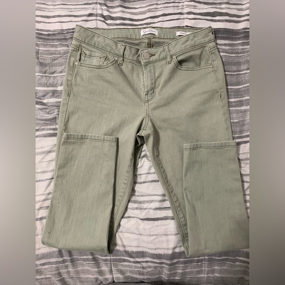 Jessica Simpson Denim - Jessica Simpson, light green size 8 cropped skinny jeans